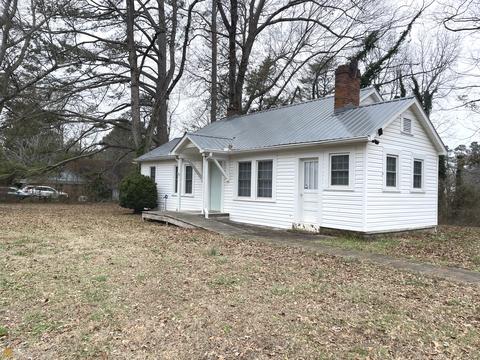 209 Walnut St, Cornelia, GA 30531 photo 3