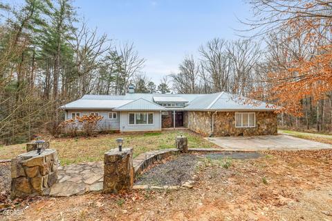 588 Windridge Rd, Clarkesville, GA 30523 photo 1