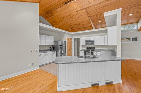 588 Windridge Rd, Clarkesville, GA 30523 photo 11