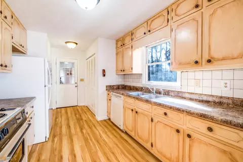 3197 Meadow Lark Dr, Duluth, GA 30096 photo 5