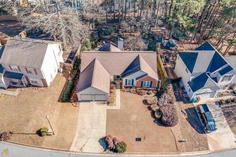 4261 E Meadow Dr, Duluth, GA 30096 photo 2