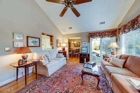 4261 E Meadow Dr, Duluth, GA 30096 photo 9