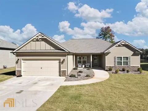 8738 St Andrews Pkwy, Winston, GA 30187