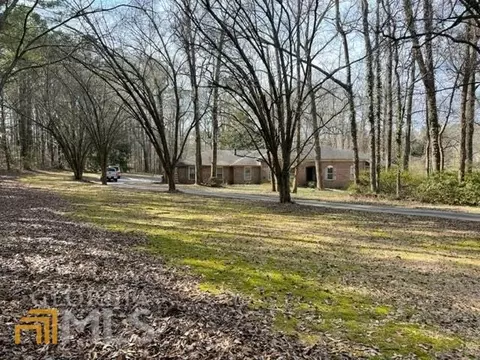 691 Paden Dr, Lawrenceville, GA 30044