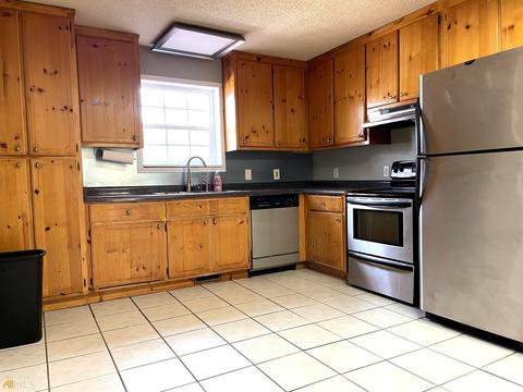 570 Copperhead Rd, Cornelia, GA 30531 photo 3