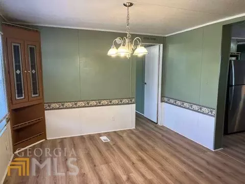 320 Stonegate Dr, Winder, GA 30680 photo 8