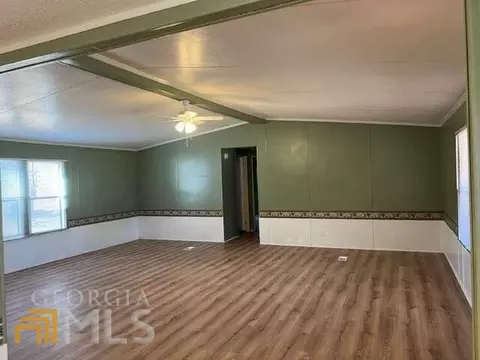 320 Stonegate Dr, Winder, GA 30680 photo 10