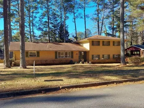 1301 Cornwall Rd, Decatur, GA 30032