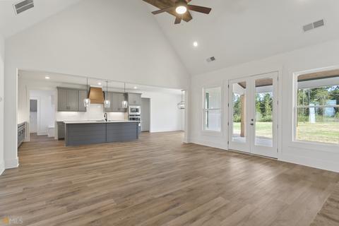 185 Conner Ln, Williamson, GA 30292 photo 9