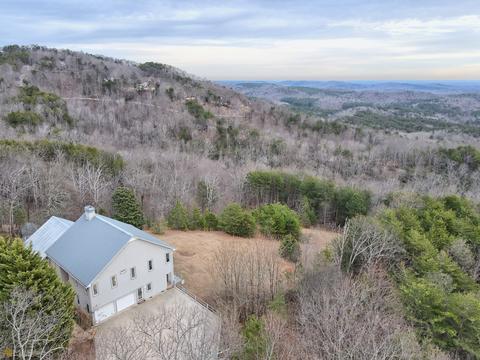 800 Skyland Dr, Cornelia, GA 30531 photo 2