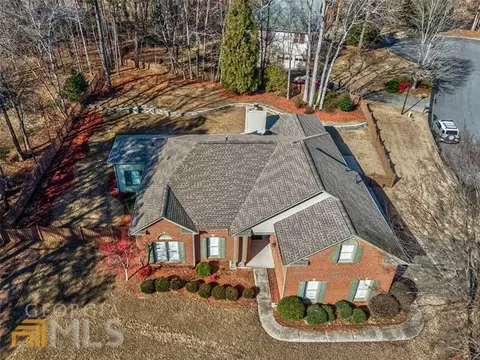 6715 Torrey Pine Cir, Suwanee, GA 30024 photo 1