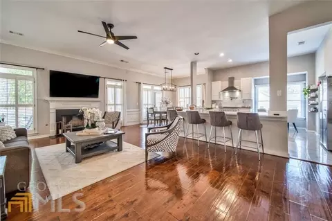 6715 Torrey Pine Cir, Suwanee, GA 30024 photo 2