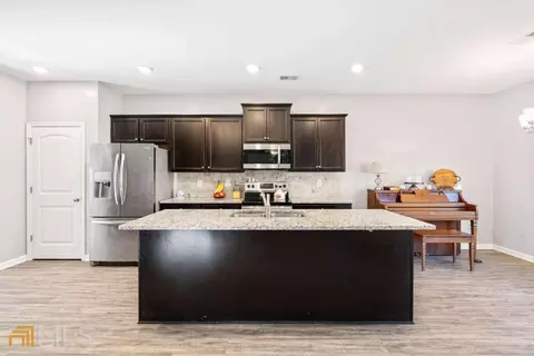 313 Daffodil Dr, Temple, GA 30179 photo 2