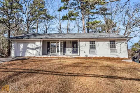 6797 Gano Dr, Riverdale, GA 30274