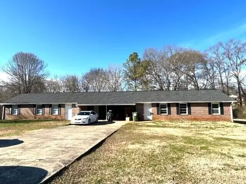 7324 Cave Spring Rd, Cave Spring, GA 30124