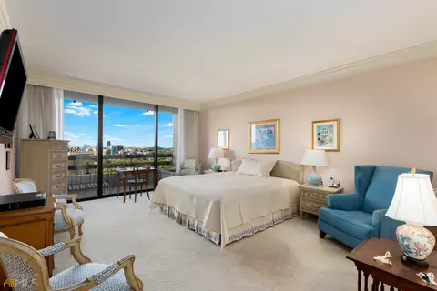 2660 Peachtree Rd NW #21H, Atlanta, GA 30305