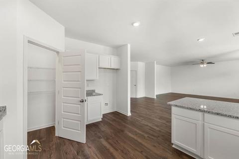 1631 E Brook Dr, Conyers, GA 30012 photo 7
