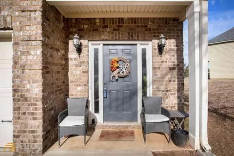 6970 Misttop Loop, Fairburn, GA 30213 photo 3