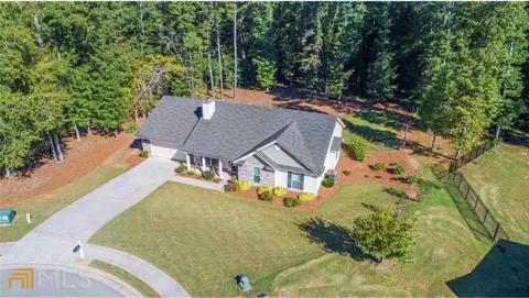 76 Pierce Trl, Winder, GA 30680 photo 4