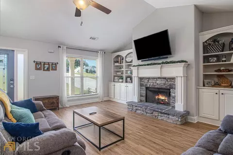 76 Pierce Trl, Winder, GA 30680 photo 5