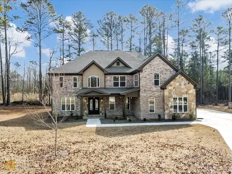 12117 Edgewater Dr, Hampton, GA 30228