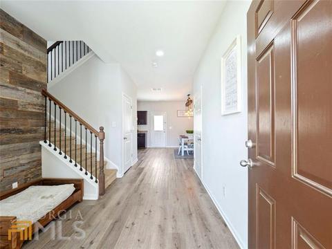 1375 Turning Leaf Ln, Pendergrass, GA 30567 photo 2