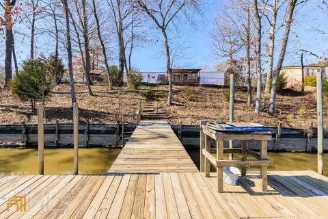 784 County Rd 725, Cedar Bluff, AL 35959