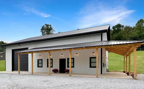 372 W Langston St, Clayton, GA 30525