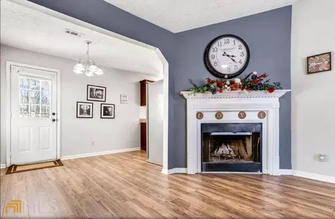 3109 Brook Hollow Dr, Rex, GA 30273 photo 3