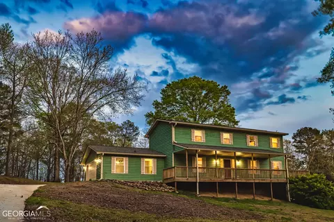 175 Willow Lake Ln, Sharpsburg, GA 30277