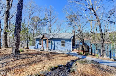 5358 Woodland Cir, Gainesville, GA 30504