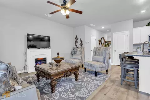 135 Skipjack Ct, Covington, GA 30016 photo 6