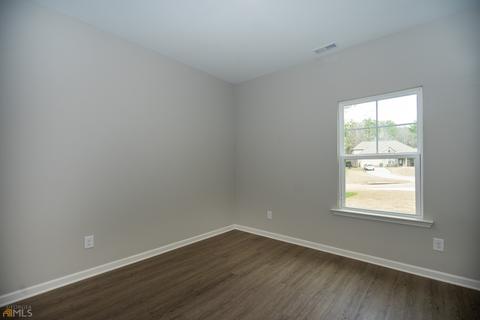 305 Jasmine Ln, Lagrange, GA 30241 photo 7
