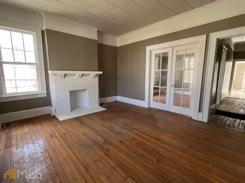 349 Forsyth St, Barnesville, GA 30204 photo 3