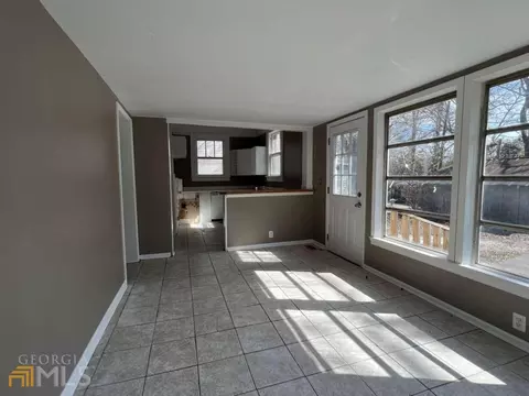 349 Forsyth St, Barnesville, GA 30204 photo 9