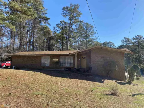 1986 Bethsaida Rd, Riverdale, GA 30296