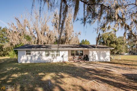 712 Strickland Ave, Blackshear, GA 31516 photo 2