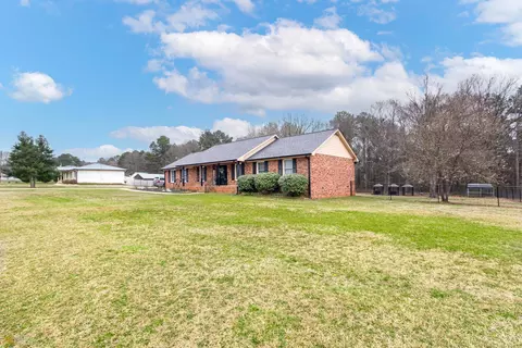 1409 Fairview Dr, Monroe, GA 30656 photo 2