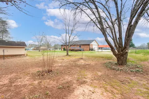 1409 Fairview Dr, Monroe, GA 30656 photo 9