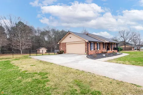 1409 Fairview Dr, Monroe, GA 30656 photo 6