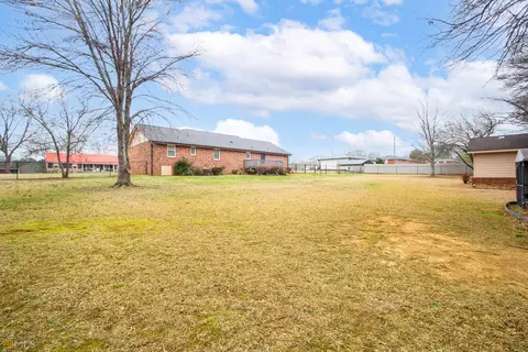 1409 Fairview Dr, Monroe, GA 30656 photo 11