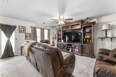910 Brenden Dr, Hampton, GA 30228 photo 9