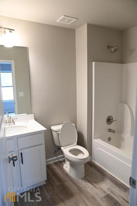 970 Lakeview Dr, Commerce, GA 30529 photo 6
