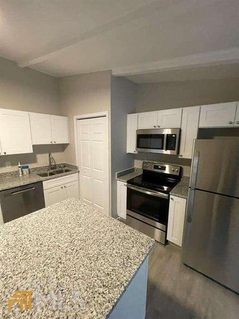4458 Maple Dr, Acworth, GA 30101 photo 2