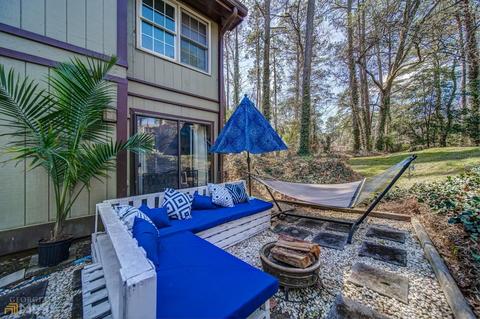 3070 Meadow Mere W, Chamblee, GA 30341 photo 2