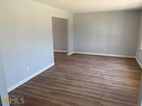 7041 Maddox Rd, Morrow, GA 30260 photo 4