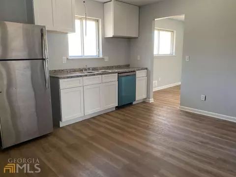 7041 Maddox Rd, Morrow, GA 30260 photo 2