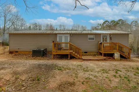 5656 Hemlock St, Lula, GA 30554 photo 2