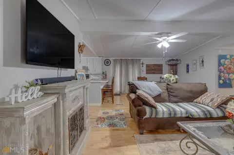 5656 Hemlock St, Lula, GA 30554 photo 3