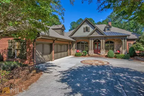 6020 Robbs Dr, Cumming, GA 30041